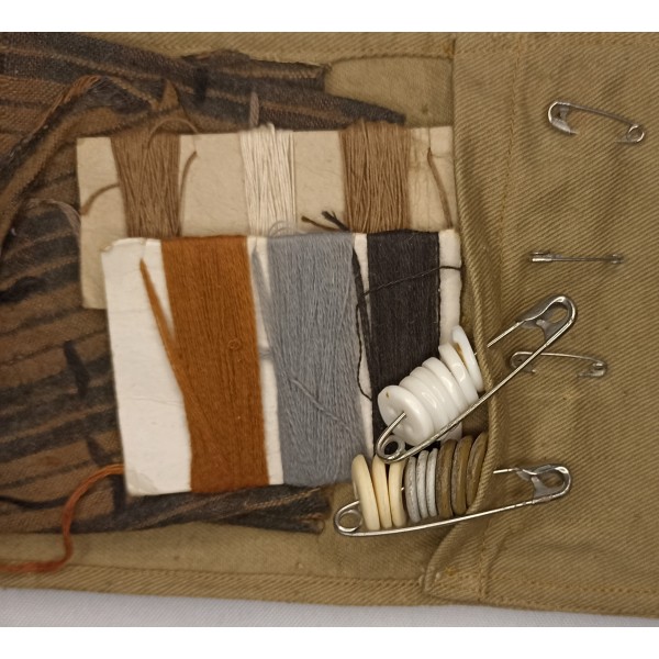 Trousse de couture du soldat français 39/45 ww2