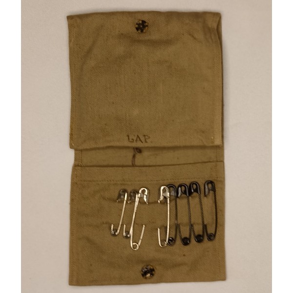 Trousse de couture du soldat français 39/45 ww2