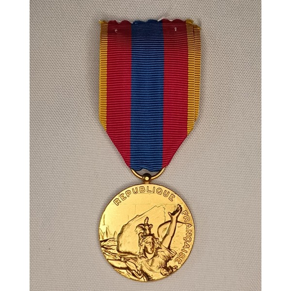 Médaille de la défense...