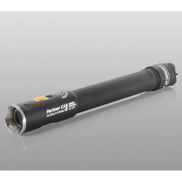 Armytek Partner C4 Pro XHP35 Warm 