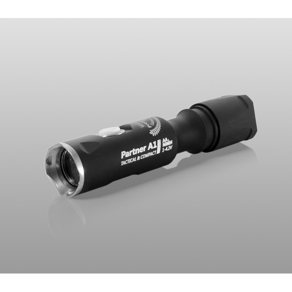 Armytek Partner A1 Pro XP-L White 