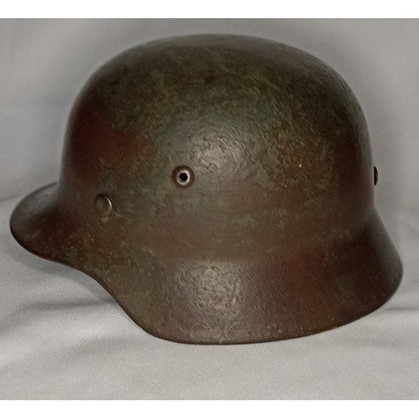 Coque de casque Allemand model 1935 WW2 100% original