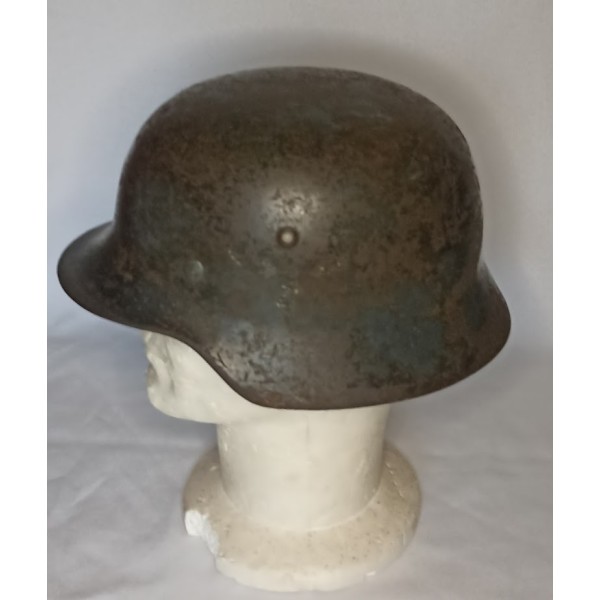 Casque Allemand Luftwaffe model 35 deux insignes WW2