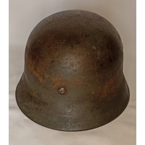 Coque casque allemand model 40 deux insignes (Polizei) WW2