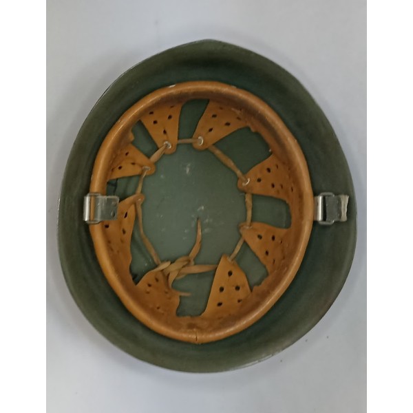 Casque model 1933 d'infanterie Italienne 39/45 WW2