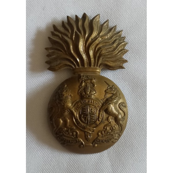 Insigne cap badge Royal...