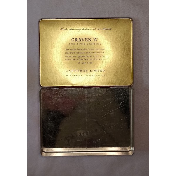 Boite vide cigarettes...