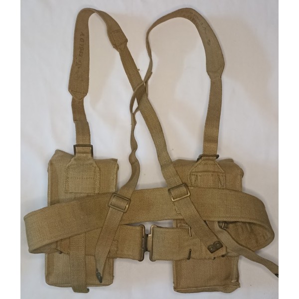 Ensemble Web 37 Anglais Ceinturon Pouchs Brelage WW2