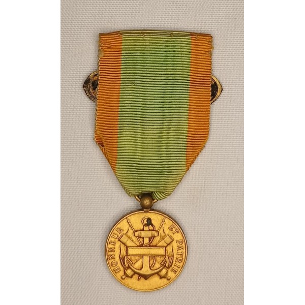 Médaille et agrafe Engagé...