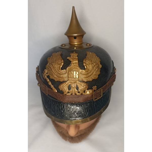 Casque à pointe modèle 1895...