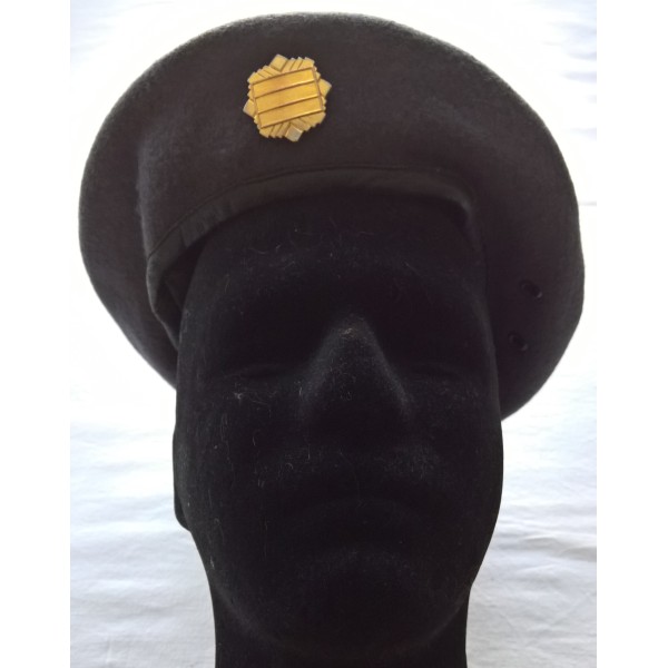 Béret police serbe