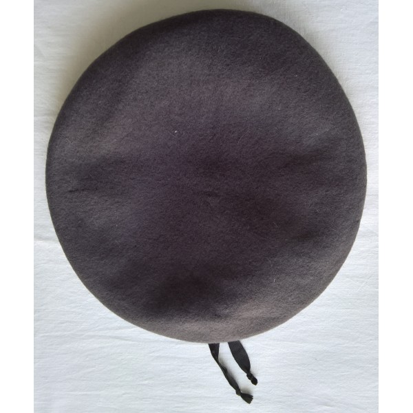 Béret police serbe