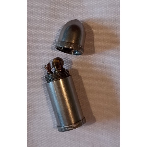 Briquet Allemand à mèche...
