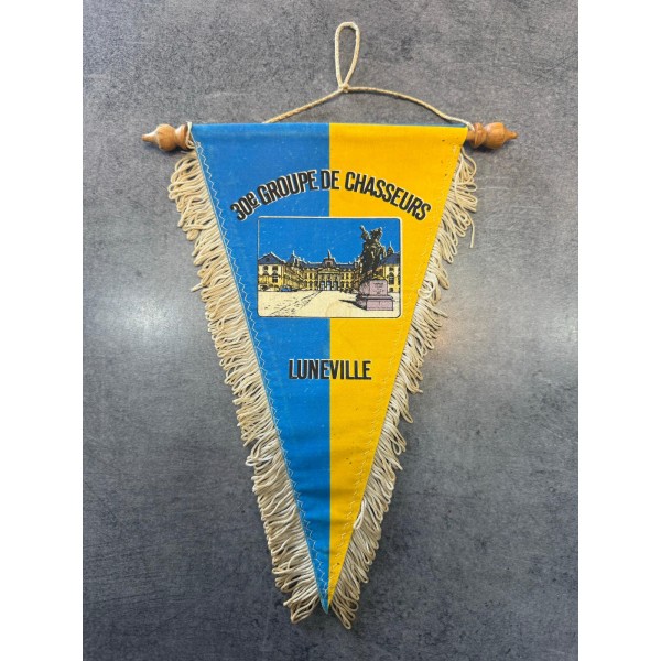 Fanion 30e groupe de chasseurs