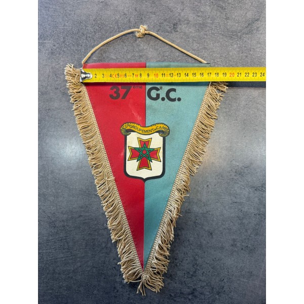 Fanion militaire 37 eme groupement de camp