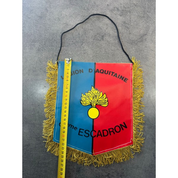 Fanion legion d’Aquitaine...