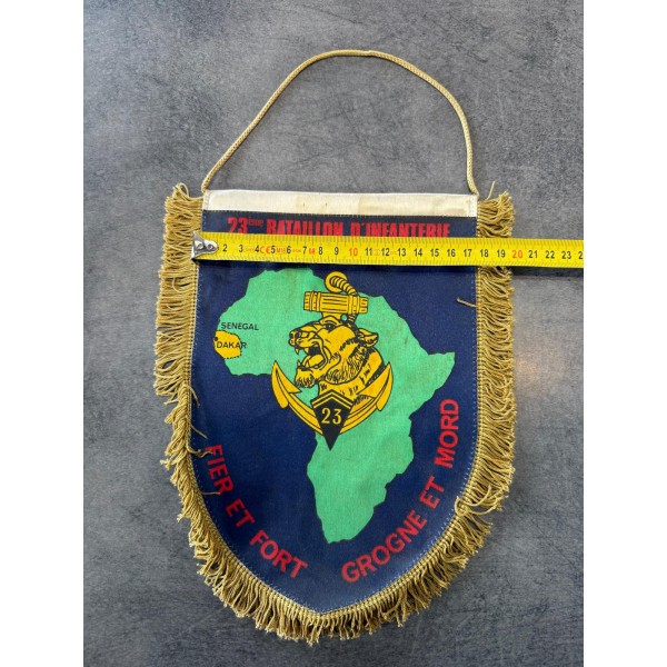 fanion 23ᵉ bataillon d’infanterie de marine (BIMa)  sénégal