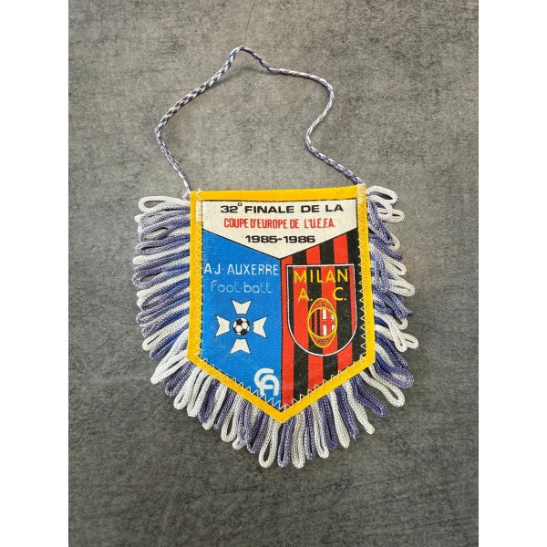 Fanion Coupe d’Europe UEFA  Saison 1985/1986