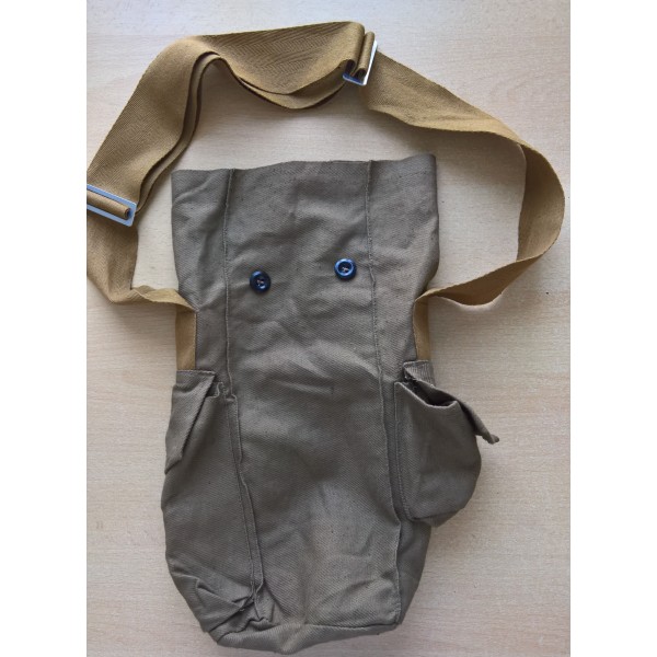 Pochette pour masque à gaz...