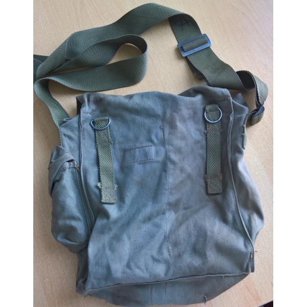 Pochette pour masque à gaz...