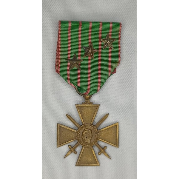 Médaille croix de guerre...