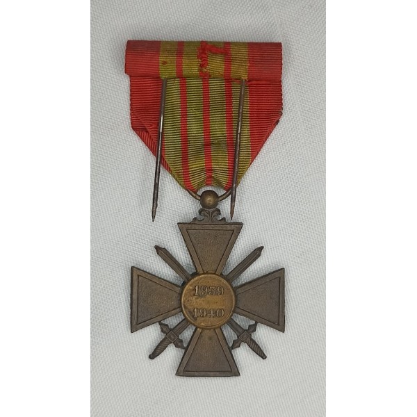 Médaille croix de guerre...
