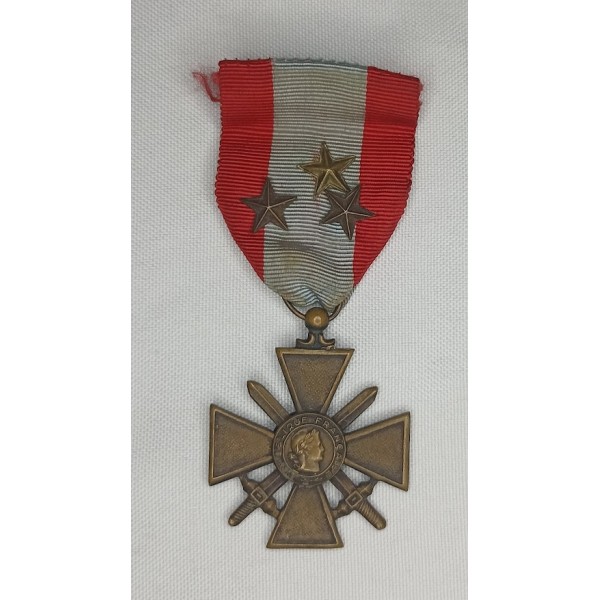 Médaille croix de guerre...