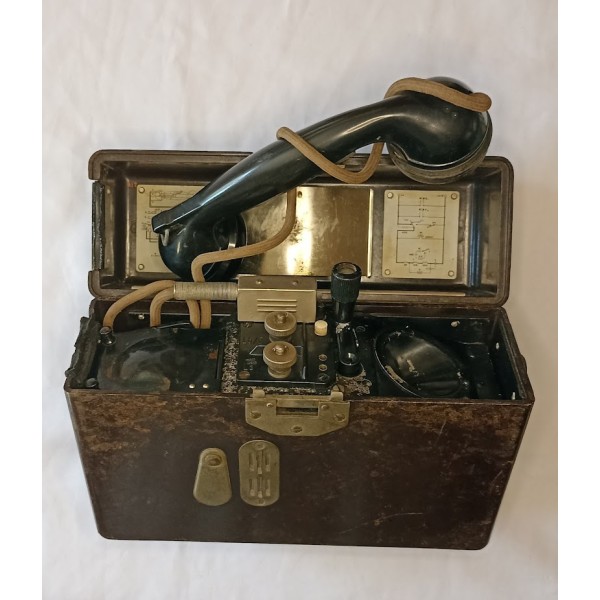 Téléphone de campagne model...