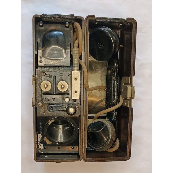 Téléphone de campagne model 1933 Armée Allemande WW2