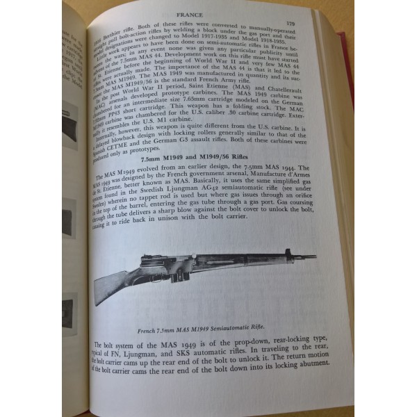Livre, encyclopédie" The book of rifles "