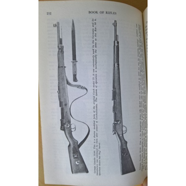 Livre, encyclopédie" The book of rifles "