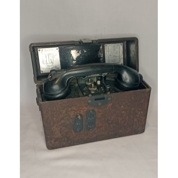 Téléphone de campagne model...