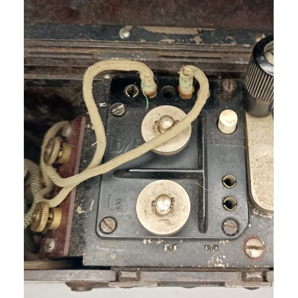 Téléphone de campagne model 1933 testeur de lignes Armée Allemande WW2