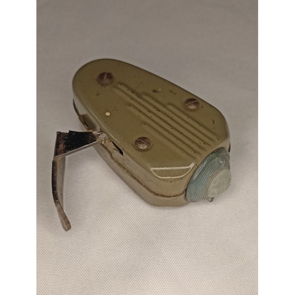 Lampe de poche dynamo...