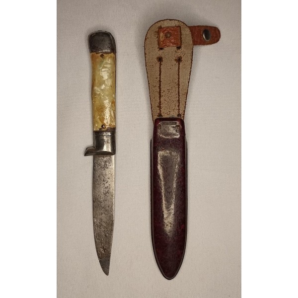 Ancien couteau scout SKIFFMAN OKAPI Allemagne