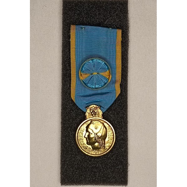 Médaille de la Jeunesse et...