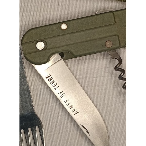 Couteau multifonctions...