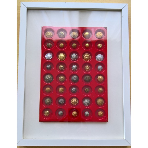 Cadre collection boutons...