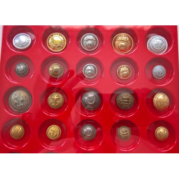 Cadre collection boutons militaires Français