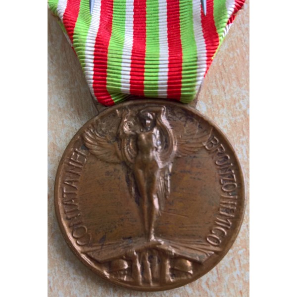 Médaille Italienne commémorative première guerre mondiale