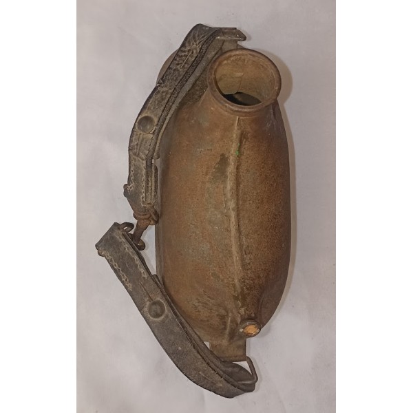 Bidon model 1877 peint sangles 1935 WW2