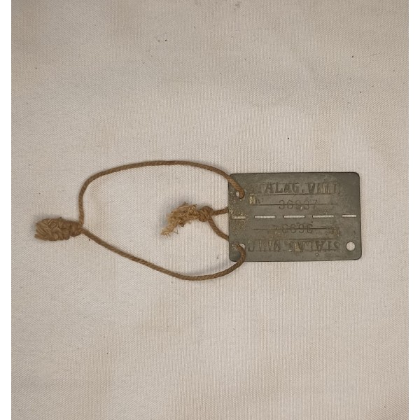 Plaque et photo prisonnier...