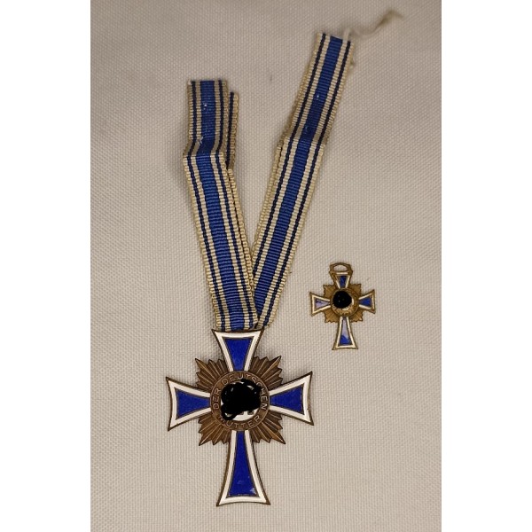Croix mérite des Mères...