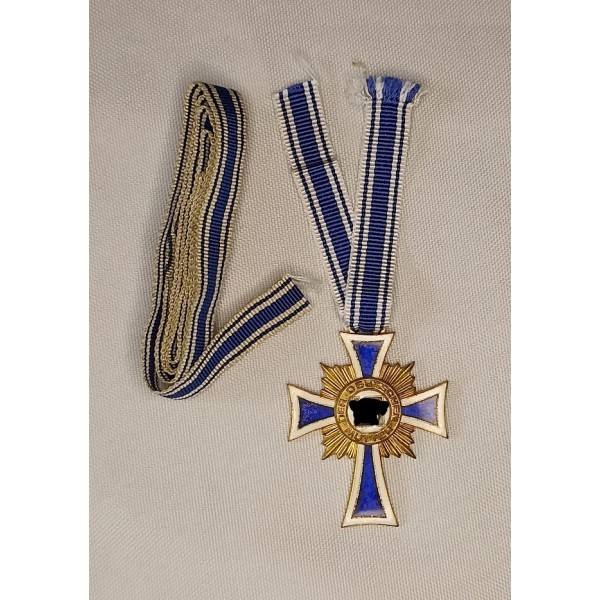 Croix mérite des Mères...