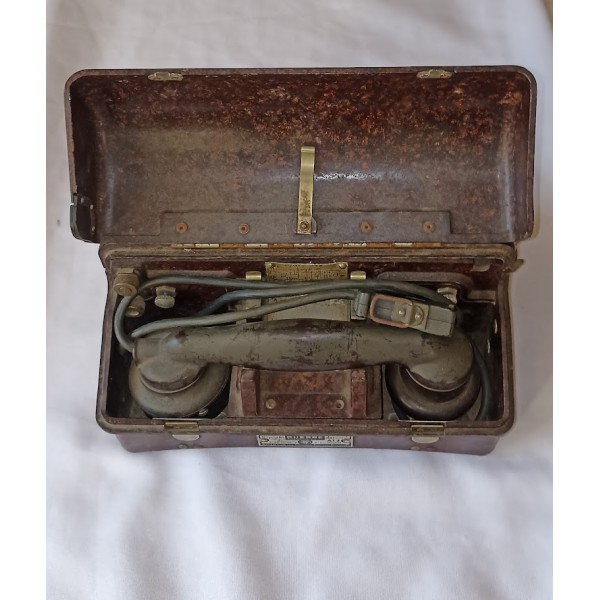 Téléphone de campagne AT2 Transmissions Armée Française 1945