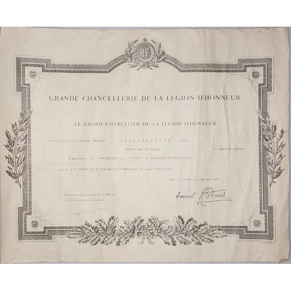 Diplômes Ordres et décorations Médecin Colonial en Chef