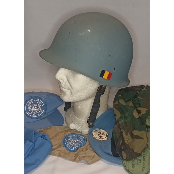 Coiffures ONU armée Belge...