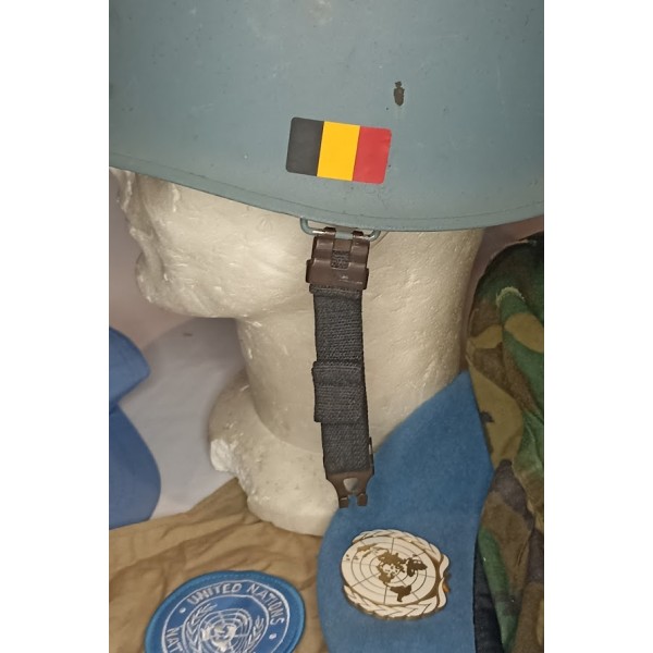 Coiffures ONU armée Belge guerre froide années 70/80