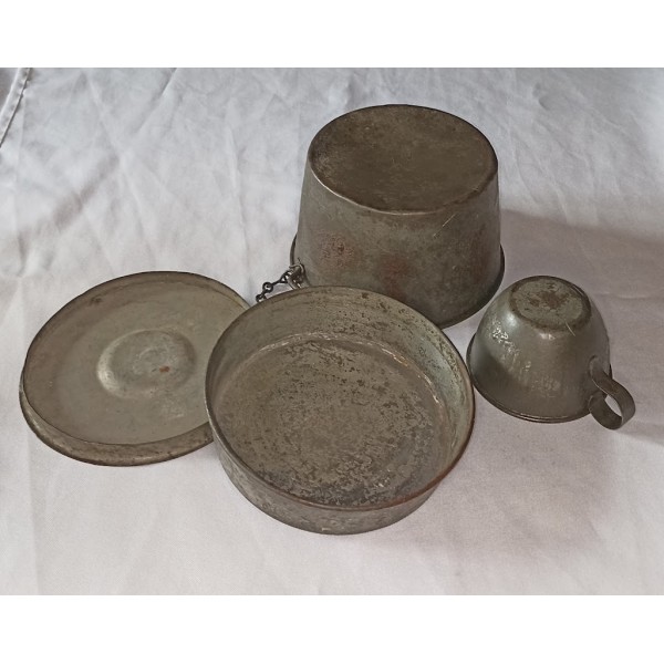 Gamelle 1852 quart 1865...