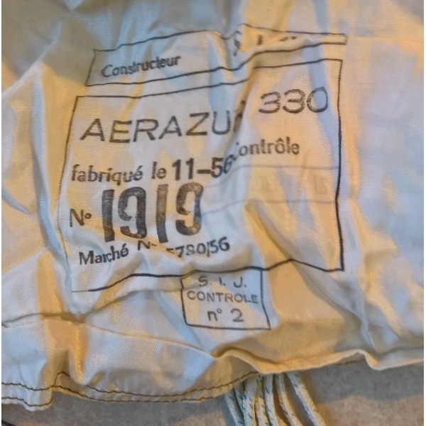 Parachute largage matériel Armée Française